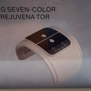 LED Light Therapy Device